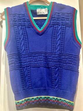 Marcia Cable Knit V-Neck Sweater Vest with Contrast Trim